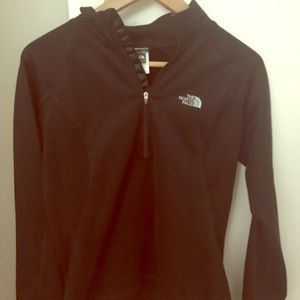 North face pullover!